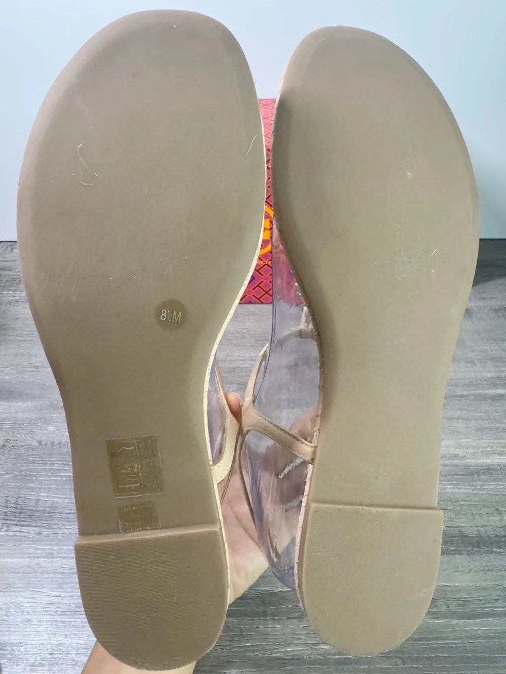 Tory Burch Marion Quilted Nude Beige Logo T-Strap Sandals size 8.5 IMMACULATE